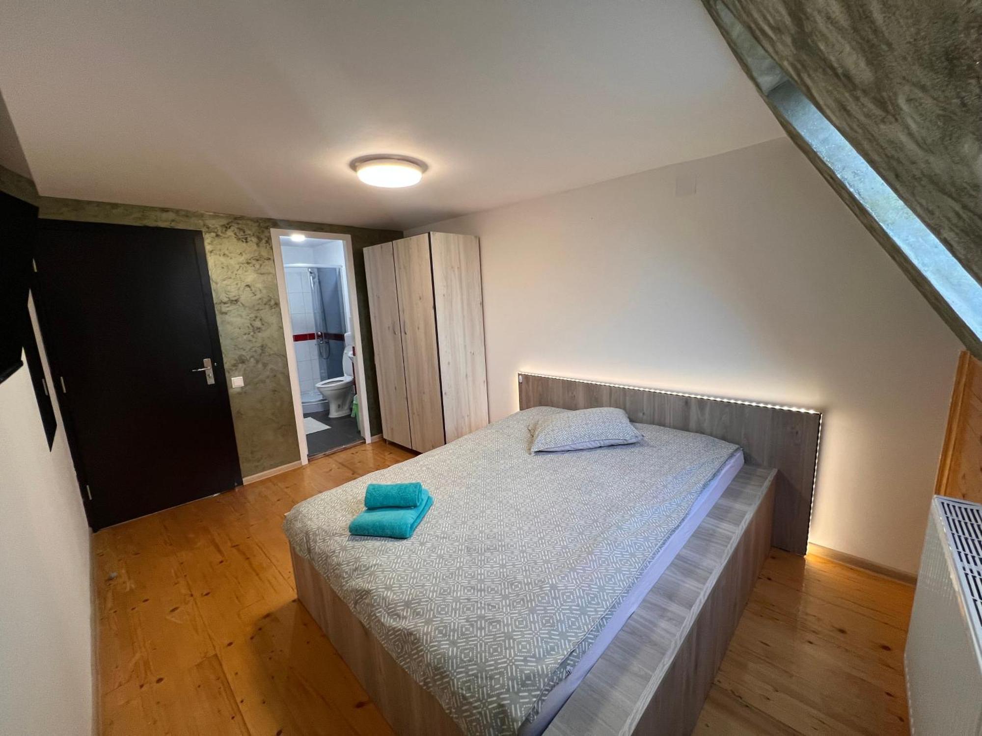 Little Bistro House Bed and Breakfast Târgu-Mureş Buitenkant foto